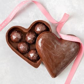 Edible chocolate heart box with our award winning Dorset Sea Salt Caramel gems. Handmade by Chococo in plastic free packaging 