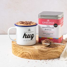 70% Madagascar origin Hot Chocolate Flakes Tin and Hug Mug Gift Set (vf)
