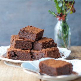 Make our Gingerbread Caramel Brownies this Valentine's Day