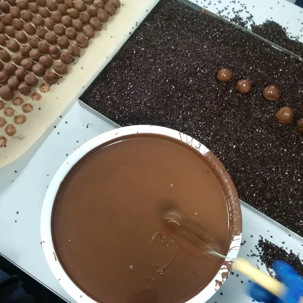 making Truffle Truffle at Chococo